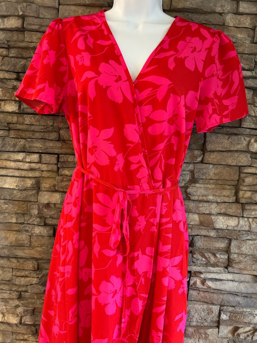 NEW Pretty Garden Floral Maxi Summer Wrap Dress Size Medium - Picture 4 of 7